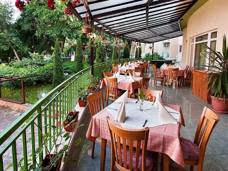 גולדן סנדס Ljuljak Hotel גולדן סנדס