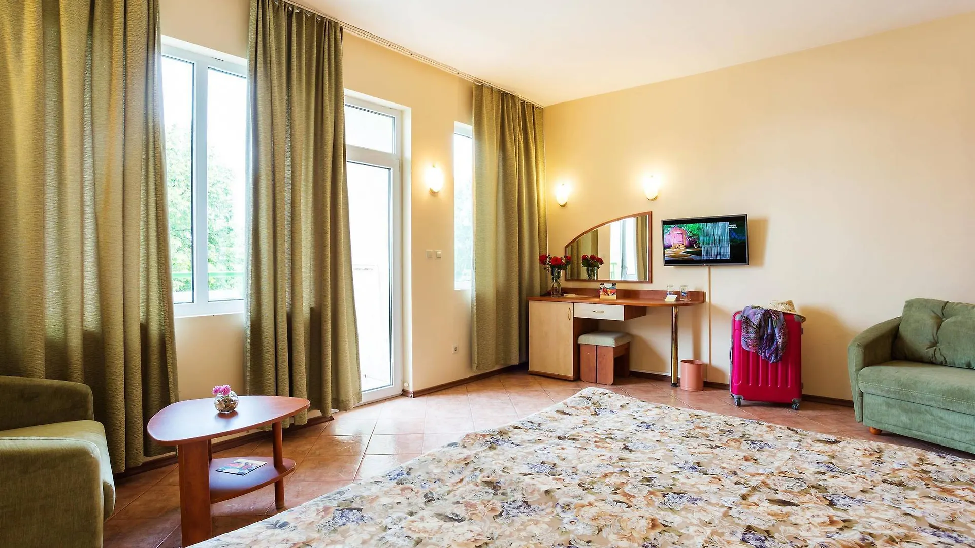 גולדן סנדס Ljuljak Hotel גולדן סנדס