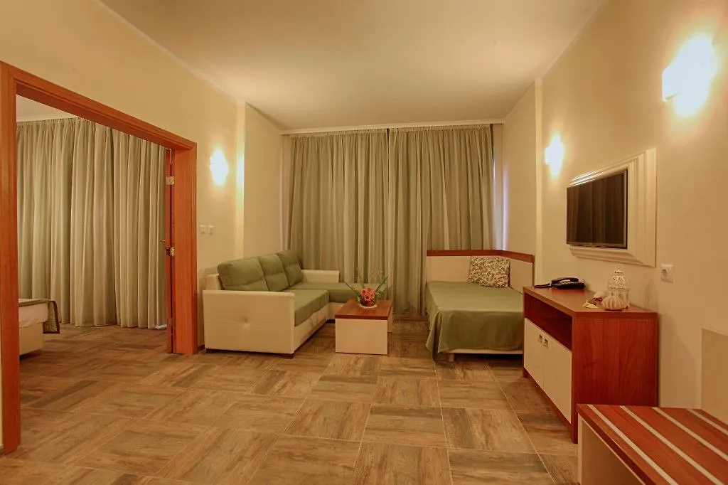 Ljuljak Hotel Golden Sands 3*,  Bulgaria